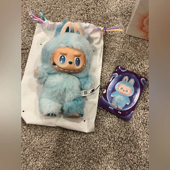 Labubu - Picture 4 of 6